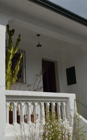 Casa à venda com 183m², 3 quartos e 2 vagasFachada