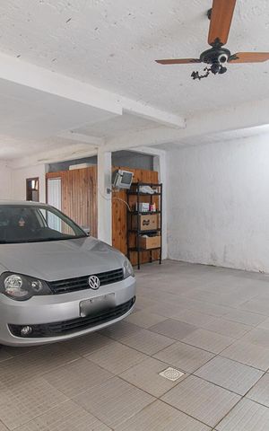 Casa à venda com 198m², 2 quartos e 4 vagasGaragem