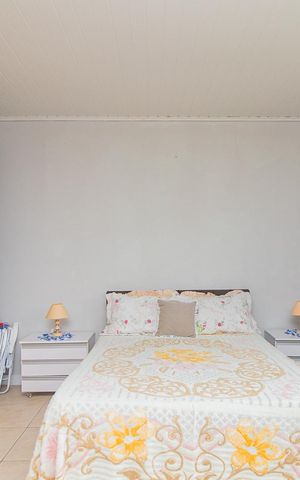 Casa à venda com 198m², 2 quartos e 4 vagasQuarto 2
