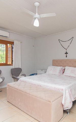 Casa à venda com 198m², 2 quartos e 4 vagasQuarto 1