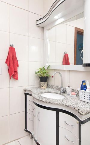 Casa à venda com 198m², 2 quartos e 4 vagasBanheiro