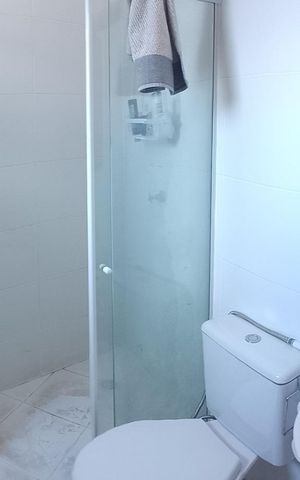 Apartamento à venda com 42m², 2 quartos e 2 vagas Apartamento à venda com 42m², 2 quartos e 2 vagasBanheiro