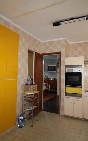 Casa à venda com 653m², 3 quartos e 7 vagasCozinha
