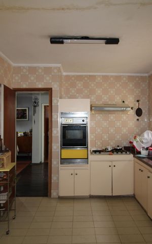 Casa à venda com 653m², 3 quartos e 7 vagasCozinha