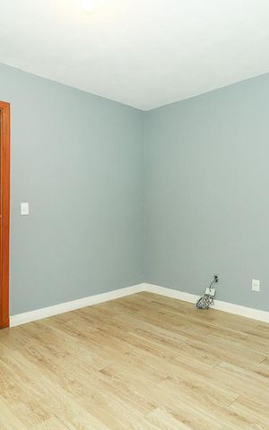 Casa de condomínio à venda com 179m², 3 quartos e 2 vagasQuarto Suíte