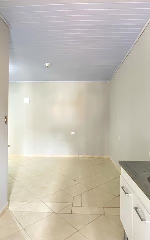 Casa para alugar com 35m², 1 quarto e sem vaga Casa para alugar com 35m², 1 quarto e sem vagaSala/Cozinha