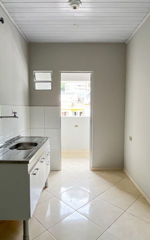 Casa para alugar com 35m², 1 quarto e sem vaga Casa para alugar com 35m², 1 quarto e sem vagaSala/Cozinha