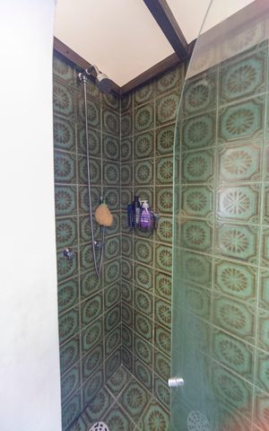 Apartamento à venda com 320m², 4 quartos e 2 vagas Apartamento à venda com 320m², 4 quartos e 2 vagasBanheiro da Suíte