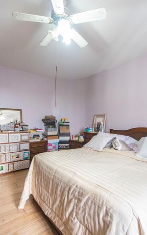 Apartamento à venda com 320m², 4 quartos e 2 vagas Apartamento à venda com 320m², 4 quartos e 2 vagasSuíte