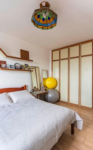 Apartamento à venda com 320m², 4 quartos e 2 vagas Apartamento à venda com 320m², 4 quartos e 2 vagasQuarto 1
