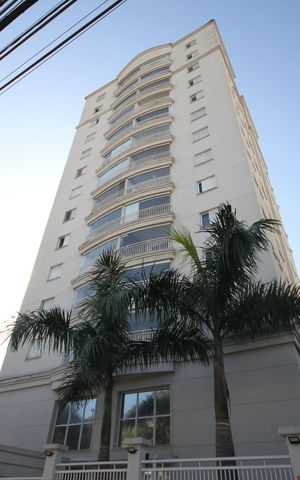 Apartamento para alugar com 60m², 2 quartos e 1 vagaFachada