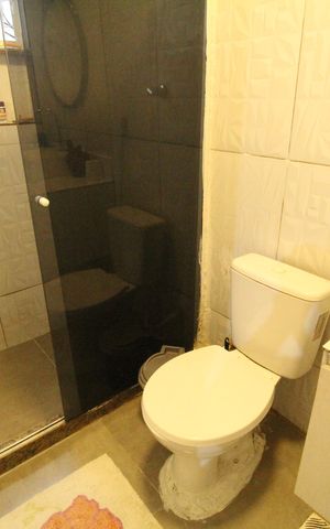 Casa de condomínio à venda com 62m², 1 quarto e sem vagaBanheiro