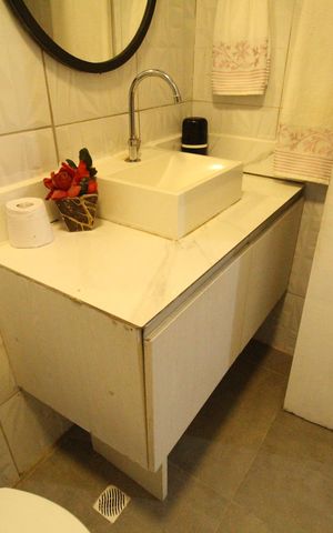 Casa de condomínio à venda com 62m², 1 quarto e sem vagaBanheiro