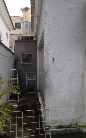 Casa de condomínio à venda com 62m², 1 quarto e sem vagaLateral da casa