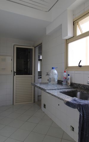 Apartamento à venda com 154m², 4 quartos e 3 vagasÁrea de Serviço