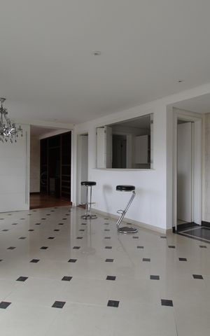 Apartamento à venda com 154m², 4 quartos e 3 vagasSala