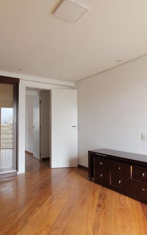 Apartamento à venda com 154m², 4 quartos e 3 vagasQuarto 3 - Suíte