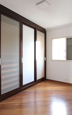 Apartamento à venda com 154m², 4 quartos e 3 vagasQuarto 2 - Suíte