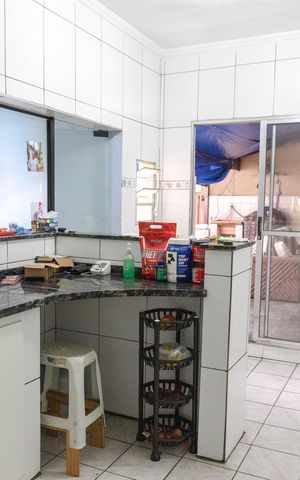 Casa à venda com 350m², 6 quartos e 2 vagas Casa à venda com 350m², 6 quartos e 2 vagasCasa 4 - Cozinha
