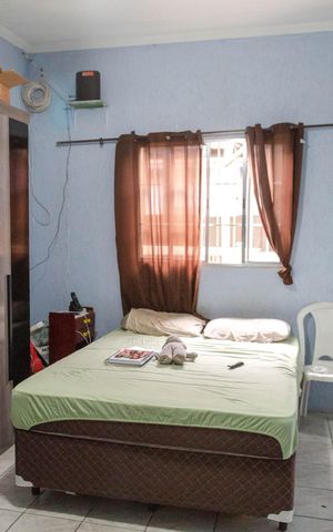 Casa à venda com 350m², 6 quartos e 2 vagas Casa à venda com 350m², 6 quartos e 2 vagasCasa 4 - Quarto