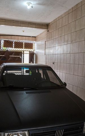 Casa à venda com 350m², 6 quartos e 2 vagas Casa à venda com 350m², 6 quartos e 2 vagasGaragem