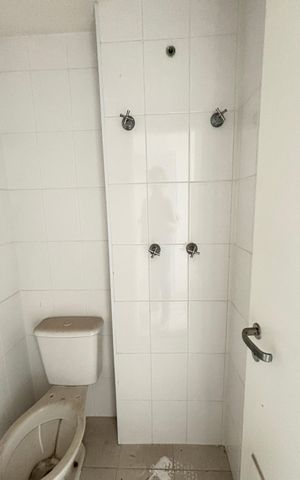 Apartamento à venda com 85m², 3 quartos e 2 vagas Apartamento à venda com 85m², 3 quartos e 2 vagasÁrea de Serviço - Banheiro