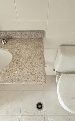Apartamento à venda com 85m², 3 quartos e 2 vagas Apartamento à venda com 85m², 3 quartos e 2 vagasBanheiro