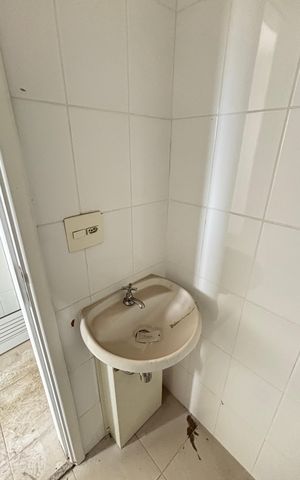 Apartamento à venda com 85m², 3 quartos e 2 vagas Apartamento à venda com 85m², 3 quartos e 2 vagasÁrea de Serviço - Banheiro