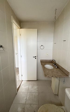 Apartamento à venda com 85m², 3 quartos e 2 vagas Apartamento à venda com 85m², 3 quartos e 2 vagasBanheiro da Suíte