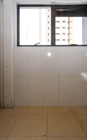 Apartamento à venda com 110m², 3 quartos e 3 vagas Apartamento à venda com 110m², 3 quartos e 3 vagasÁrea de Serviço