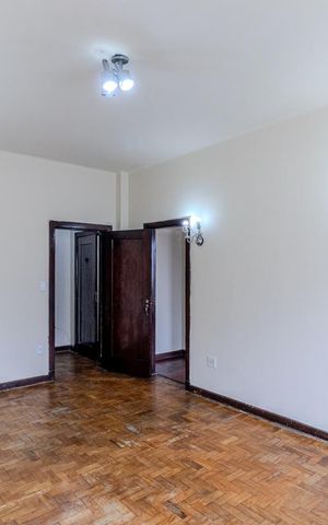 Apartamento à venda com 115m², 2 quartos e sem vaga Apartamento à venda com 115m², 2 quartos e sem vagaSala