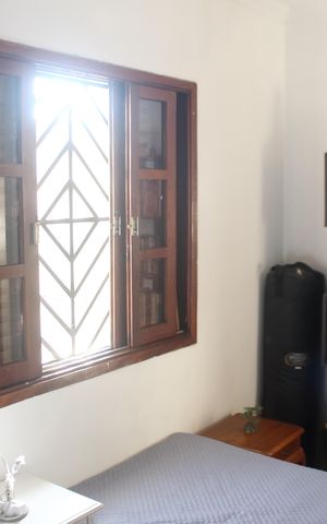 Casa à venda com 240m², 4 quartos e 2 vagasSuíte 3