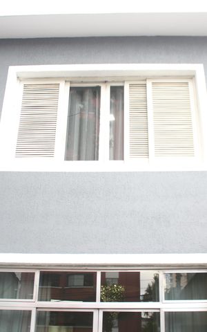 Casa à venda com 240m², 4 quartos e 2 vagasFachada