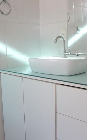 Casa à venda com 240m², 4 quartos e 2 vagasBanheiro da Suíte 2
