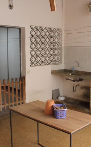 Casa à venda com 240m², 4 quartos e 2 vagasChurrasqueira