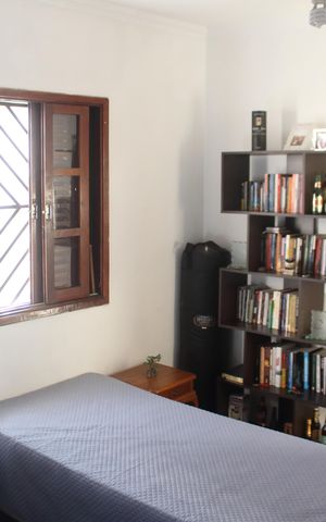 Casa à venda com 240m², 4 quartos e 2 vagasSuíte 3