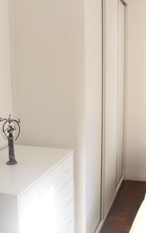 Casa à venda com 240m², 4 quartos e 2 vagasSuíte 2