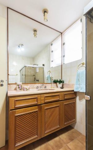 Apartamento à venda com 122m², 3 quartos e 1 vagaBanheiro Social