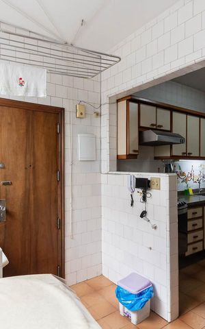 Apartamento à venda com 122m², 3 quartos e 1 vagaÁrea de Serviço