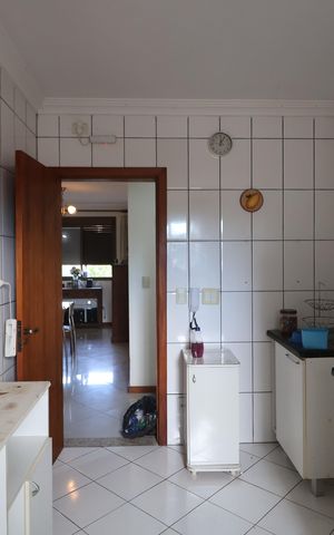 Apartamento à venda com 161m², 3 quartos e 2 vagasCozinha
