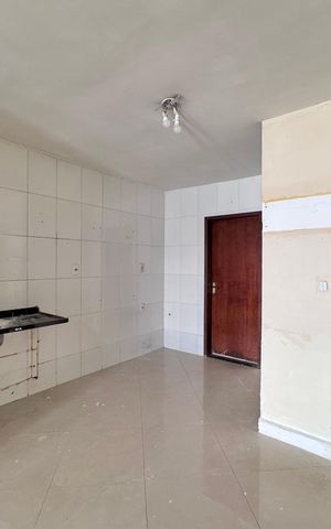 Casa de condomínio à venda com 132m², 3 quartos e 1 vaga Casa de condomínio à venda com 132m², 3 quartos e 1 vagaCozinha
