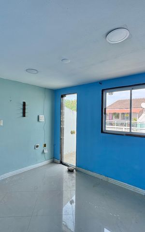 Casa de condomínio à venda com 132m², 3 quartos e 1 vaga Casa de condomínio à venda com 132m², 3 quartos e 1 vagaSala 2