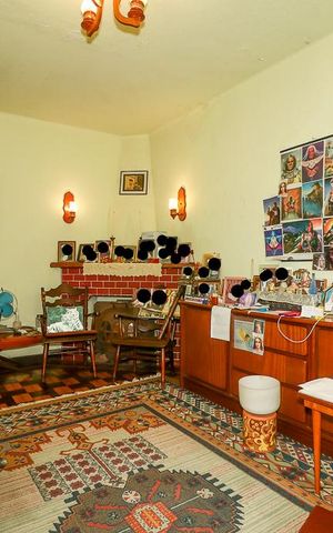 Casa à venda com 380m², 5 quartos e 2 vagasSala