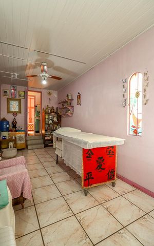Casa à venda com 380m², 5 quartos e 2 vagasQuarto 2