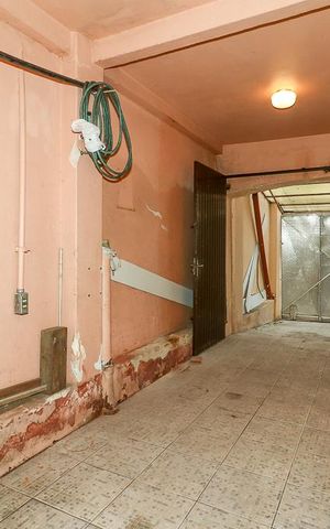 Casa à venda com 380m², 5 quartos e 2 vagasGaragem