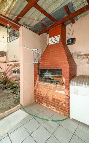 Casa à venda com 380m², 5 quartos e 2 vagasChurrasqueira