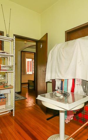 Casa à venda com 380m², 5 quartos e 2 vagasQuarto 4