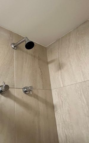 Apartamento à venda com 31m², 1 quarto e sem vagaBanheiro da suíte 