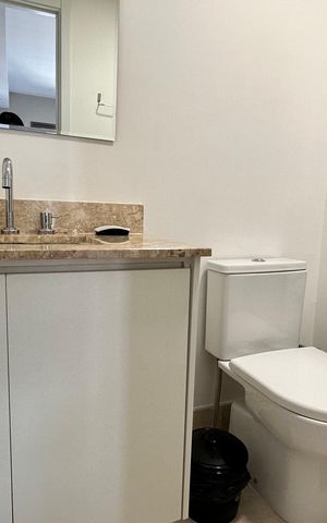 Apartamento à venda com 31m², 1 quarto e sem vagaBanheiro da suíte 