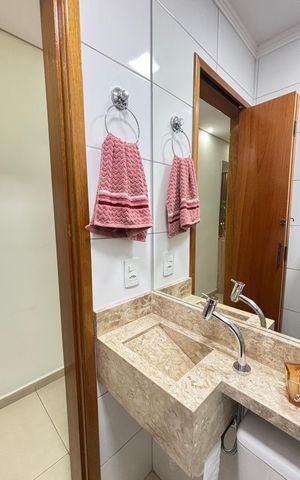Apartamento à venda com 96m², 2 quartos e 1 vaga Apartamento à venda com 96m², 2 quartos e 1 vagaBanheiro